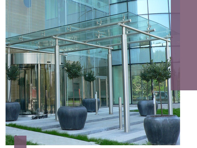 Навесы из стекла на заказ в Пыти-Яхах — монтаж и установка